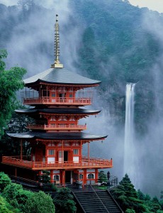 Nachi falls and pagoda 3