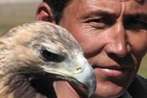 04 Kazakh Hunting Eagle -Ian D. Robinson